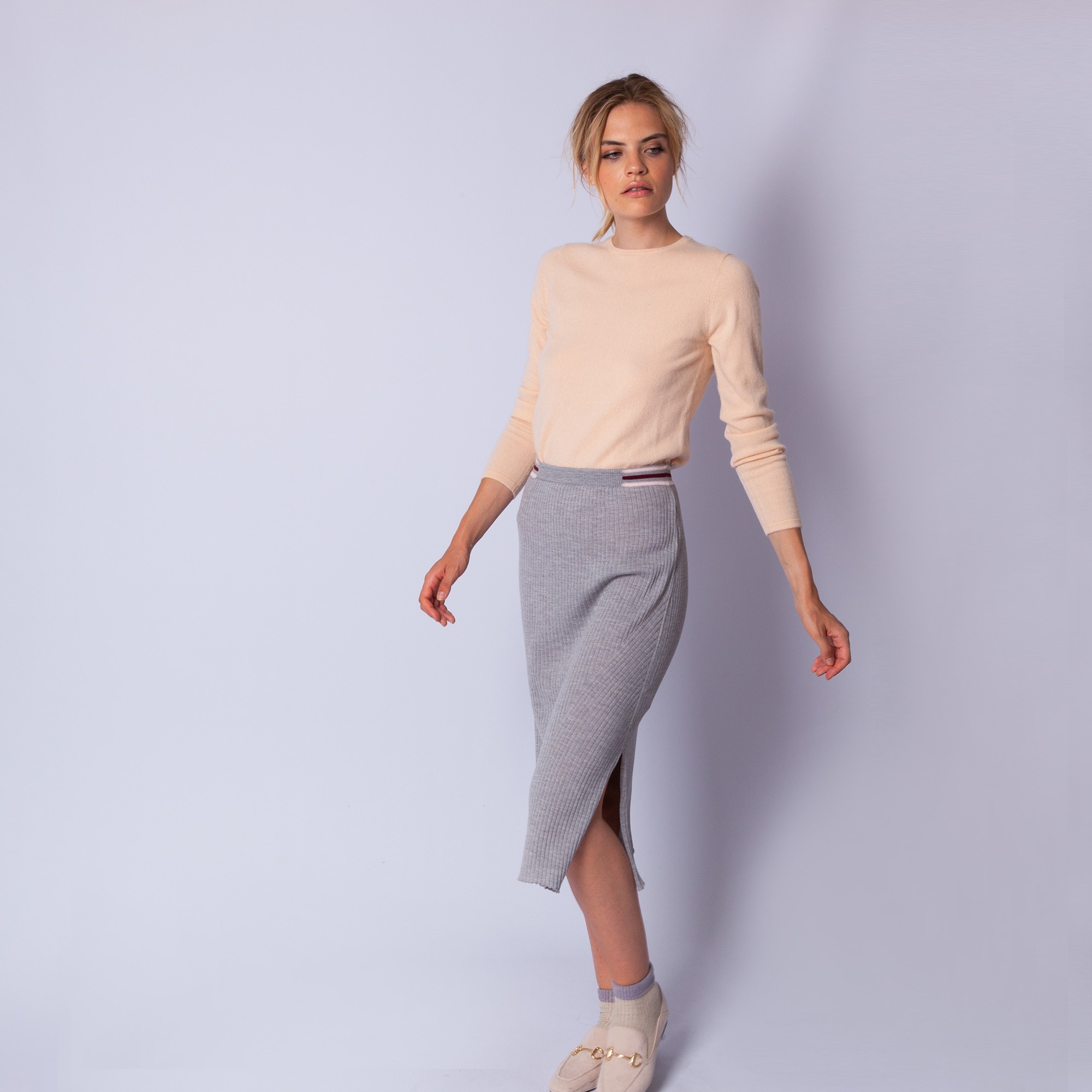 Jupe droite en laine côtelée - Etreinte 6350 glace - 81 gris pale 
