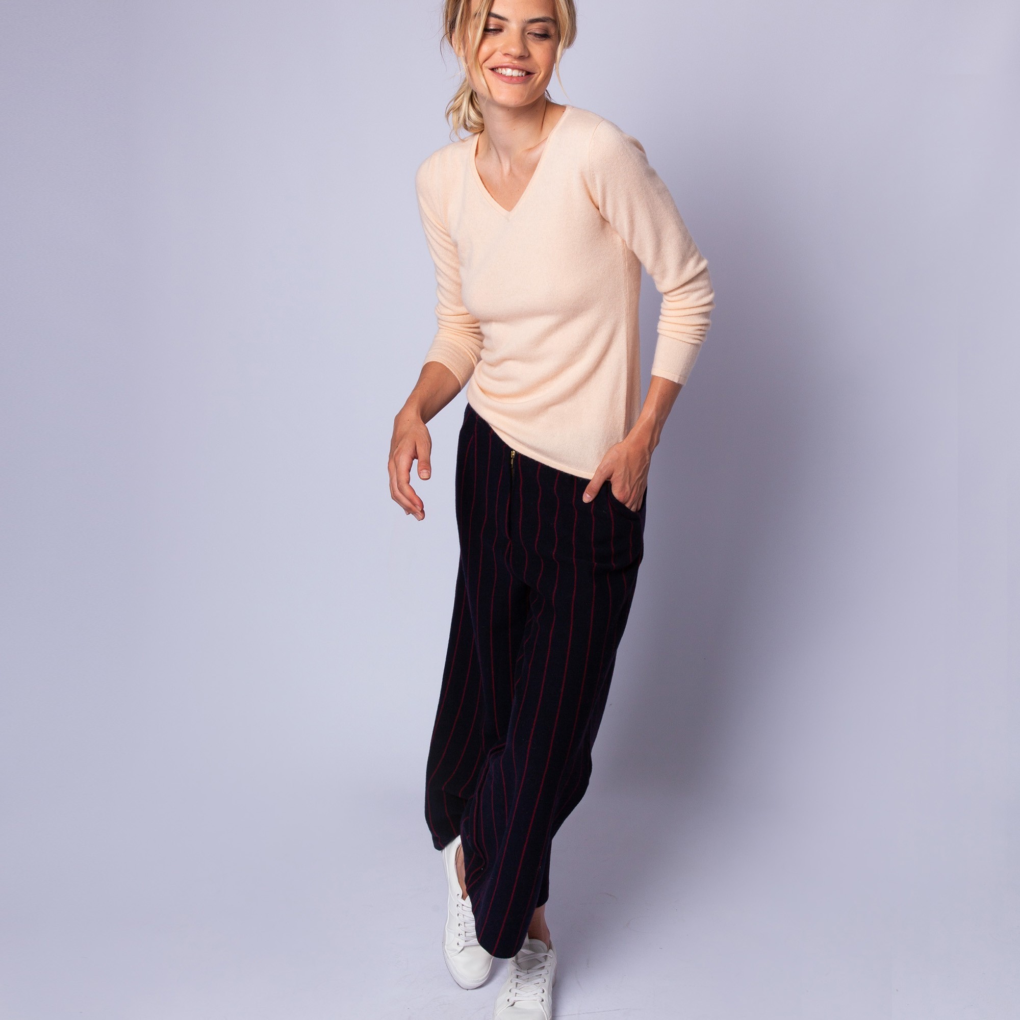 V collar cashmere jumper - Eniva