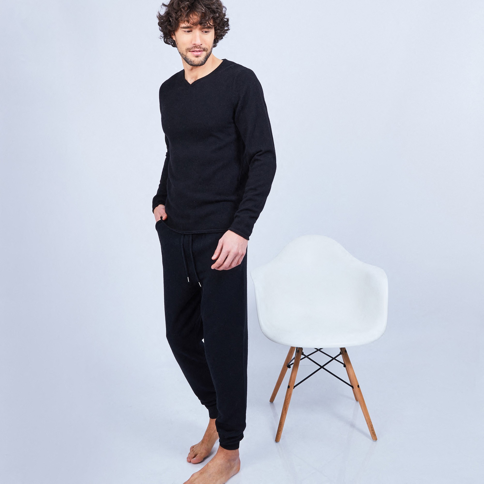 Pull col tunisien en cachemire - Henri 6410 noir - 01 Noir