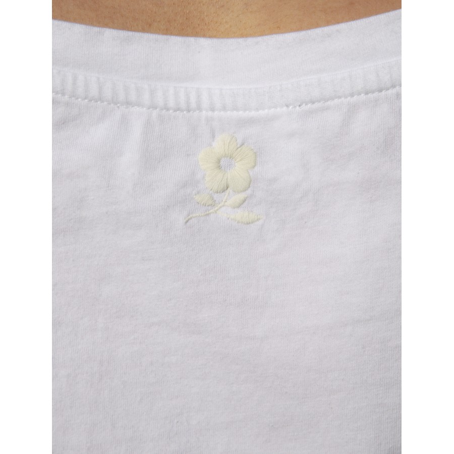 Camiseta feminina com mensagem Maison Montagut x Frog Leg - Jaja