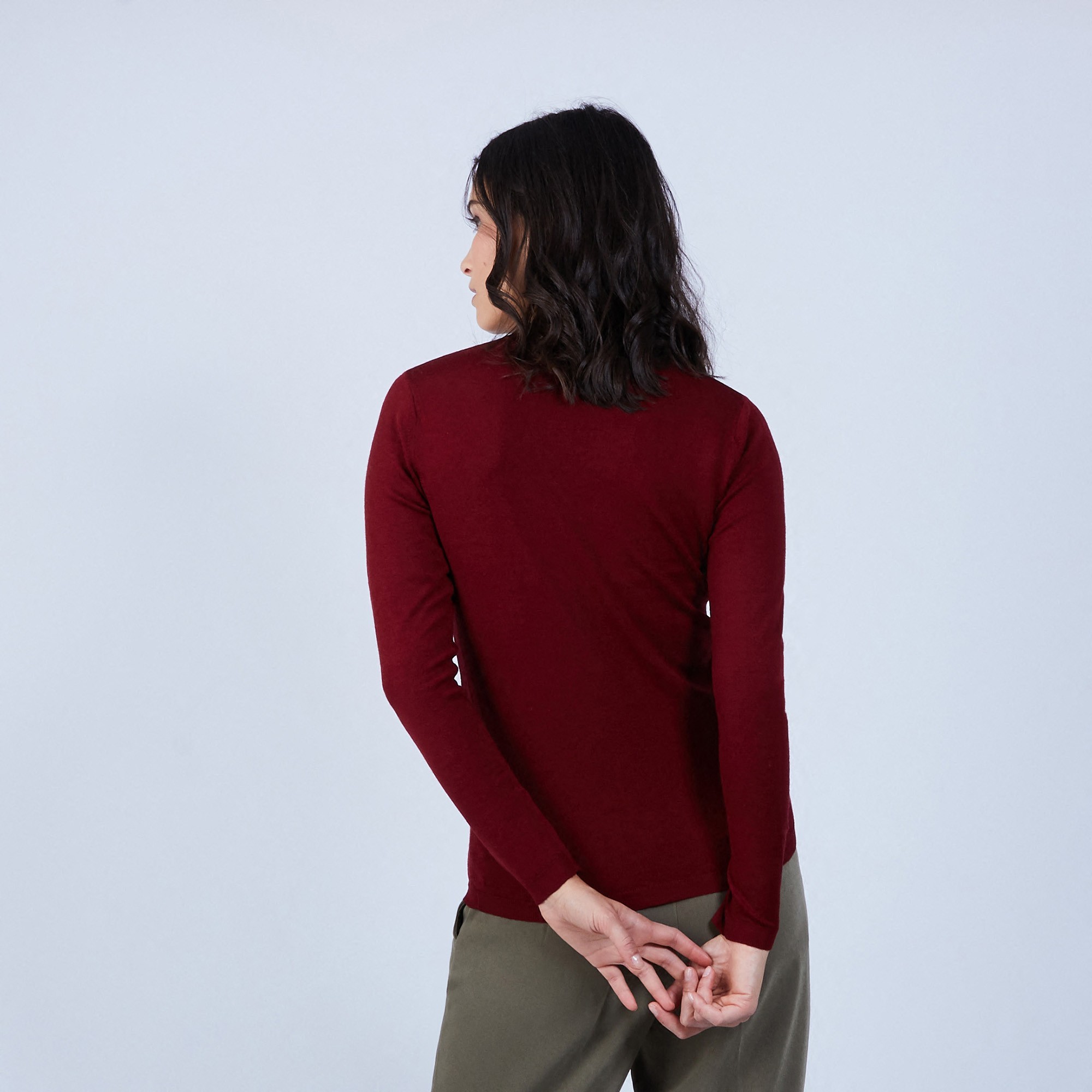 Pull col V en laine mérinos - Bahia 6681 rouge - 51 Bordeaux