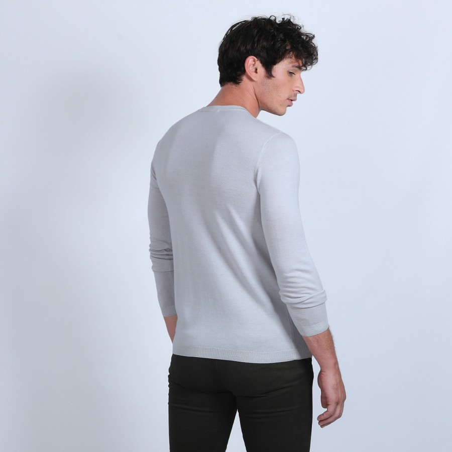 V-neck jumper in merino wool - Elmo
