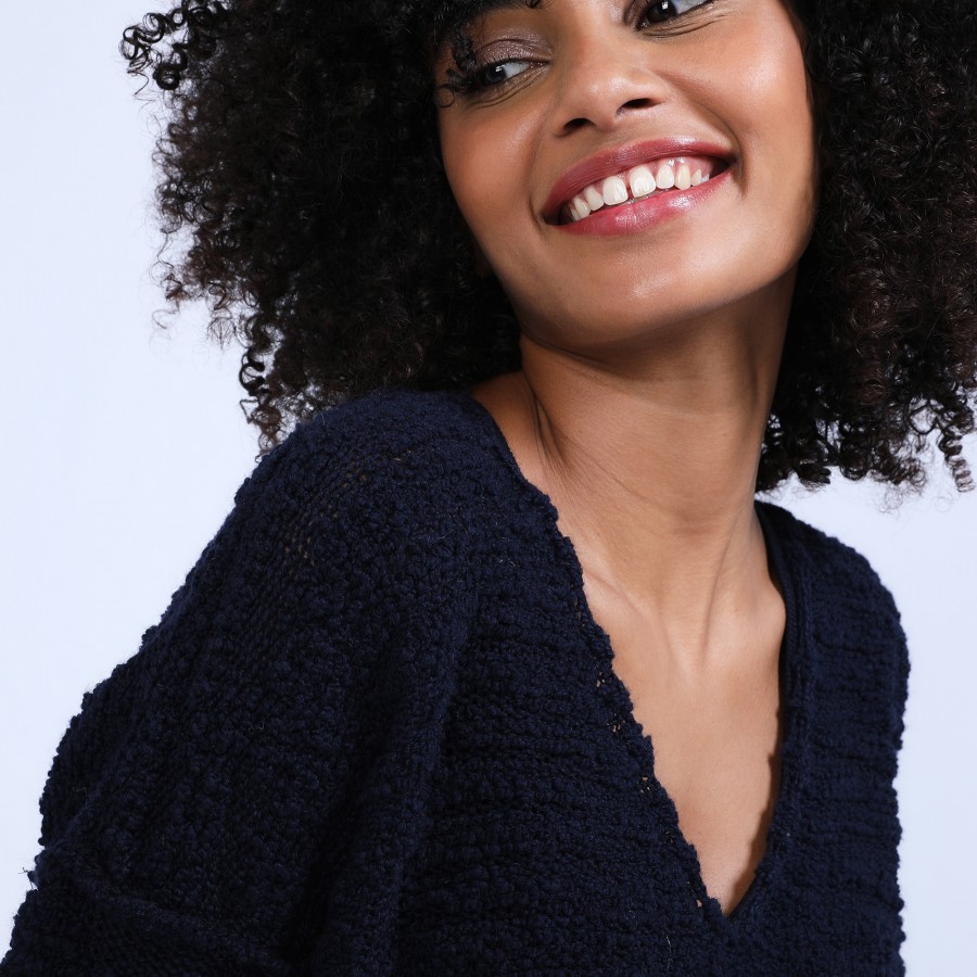 Oversized V-neck jumper - Sari