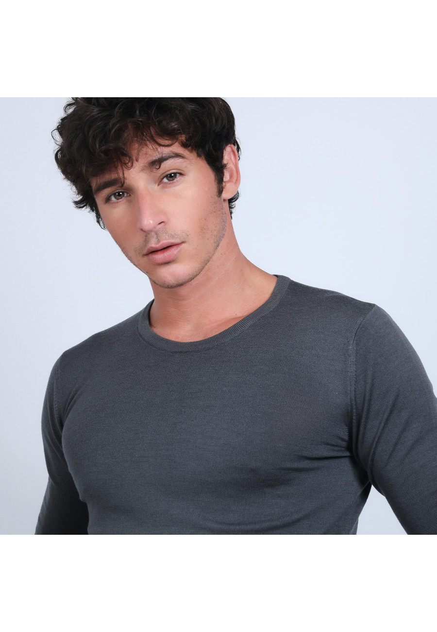 V-neck jumper in merino wool - Eddie