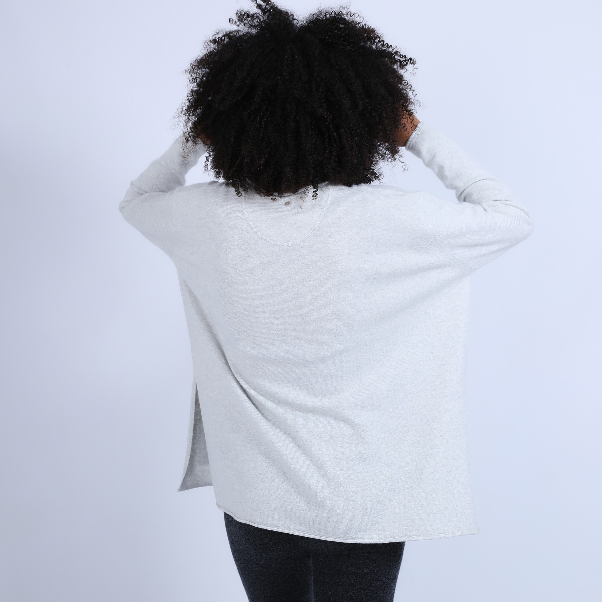 Loose V-neck cashmere jumper – Hilary