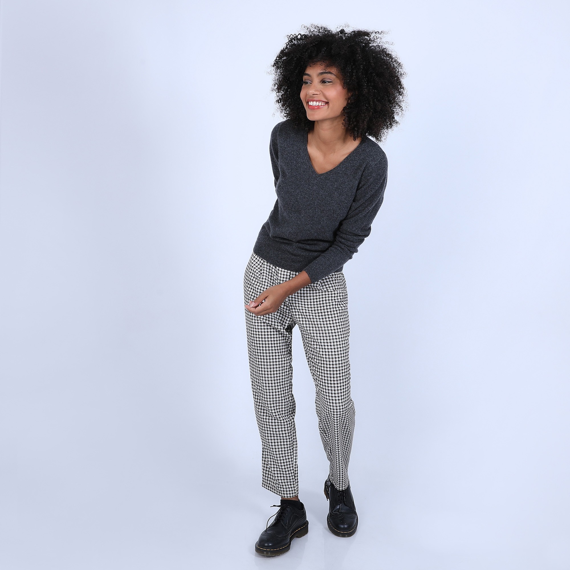 Pull col V en cachemire - Bijou 6611 gris anthracite - 10 Gris foncé