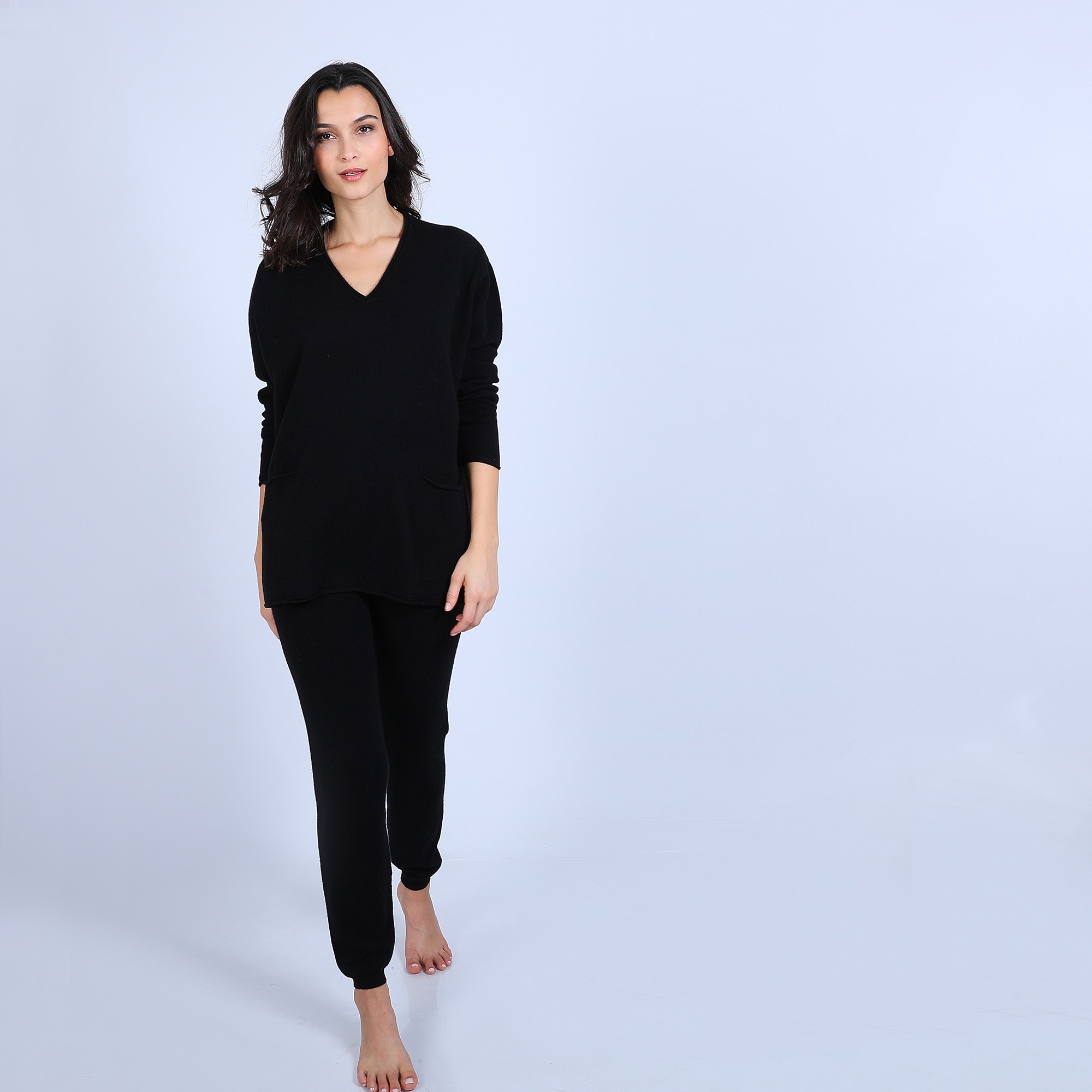 Pull en cachemire ample col V - Olyvia 6610 noir - 01 Noir