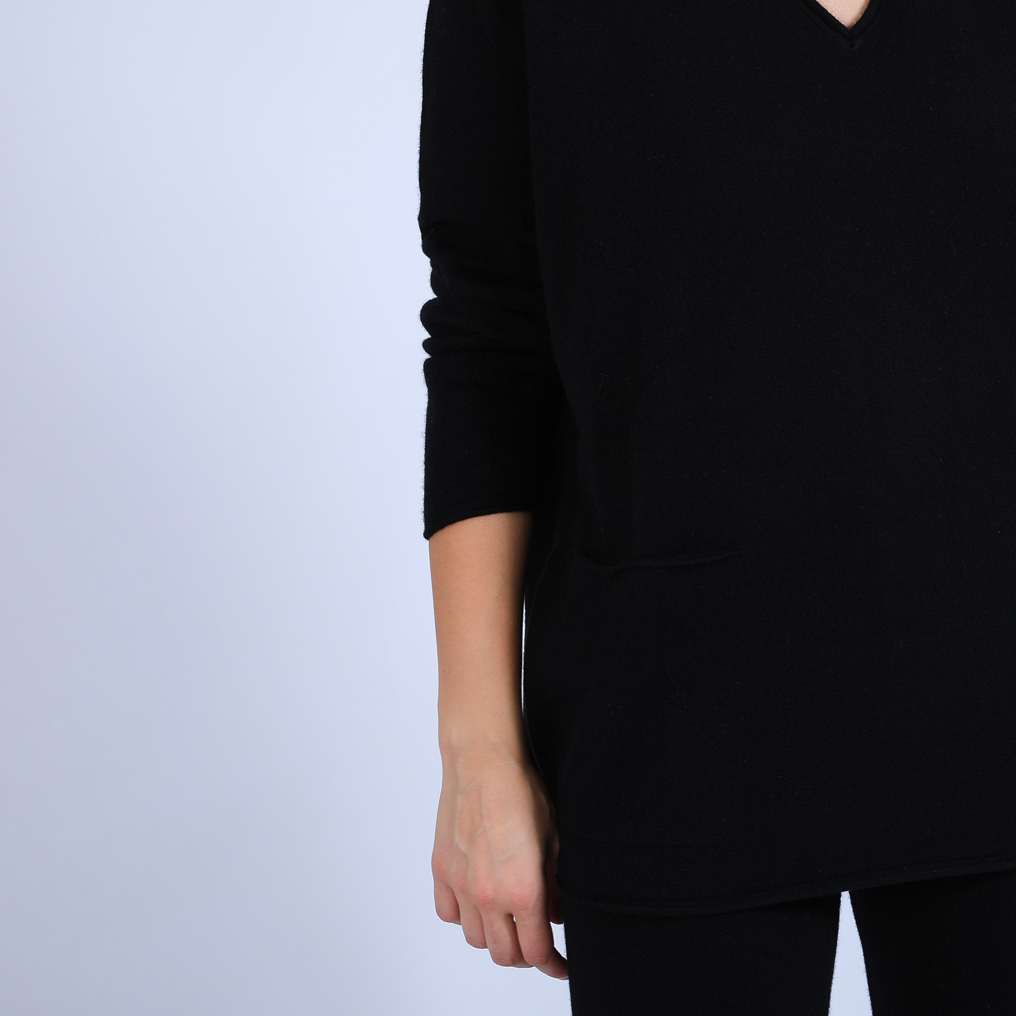 Loose V-neck cashmere jumper – Hilary