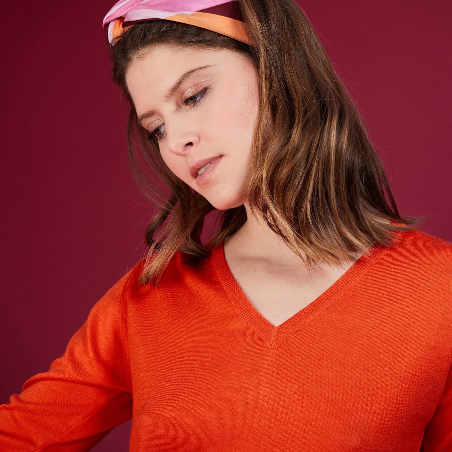 Wool V-neck sweater - Arya