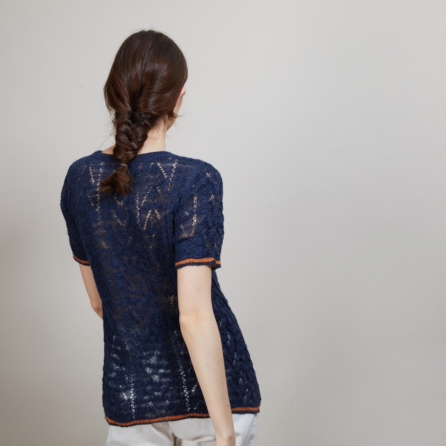 Crochet knitted T-shirt - Claus