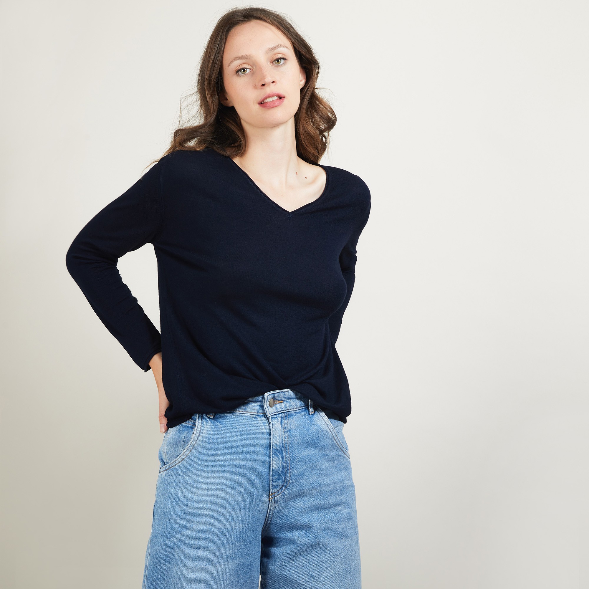 Pull col V en Bambou Cachemire - Barbara 7040 marine - 05 Bleu marine