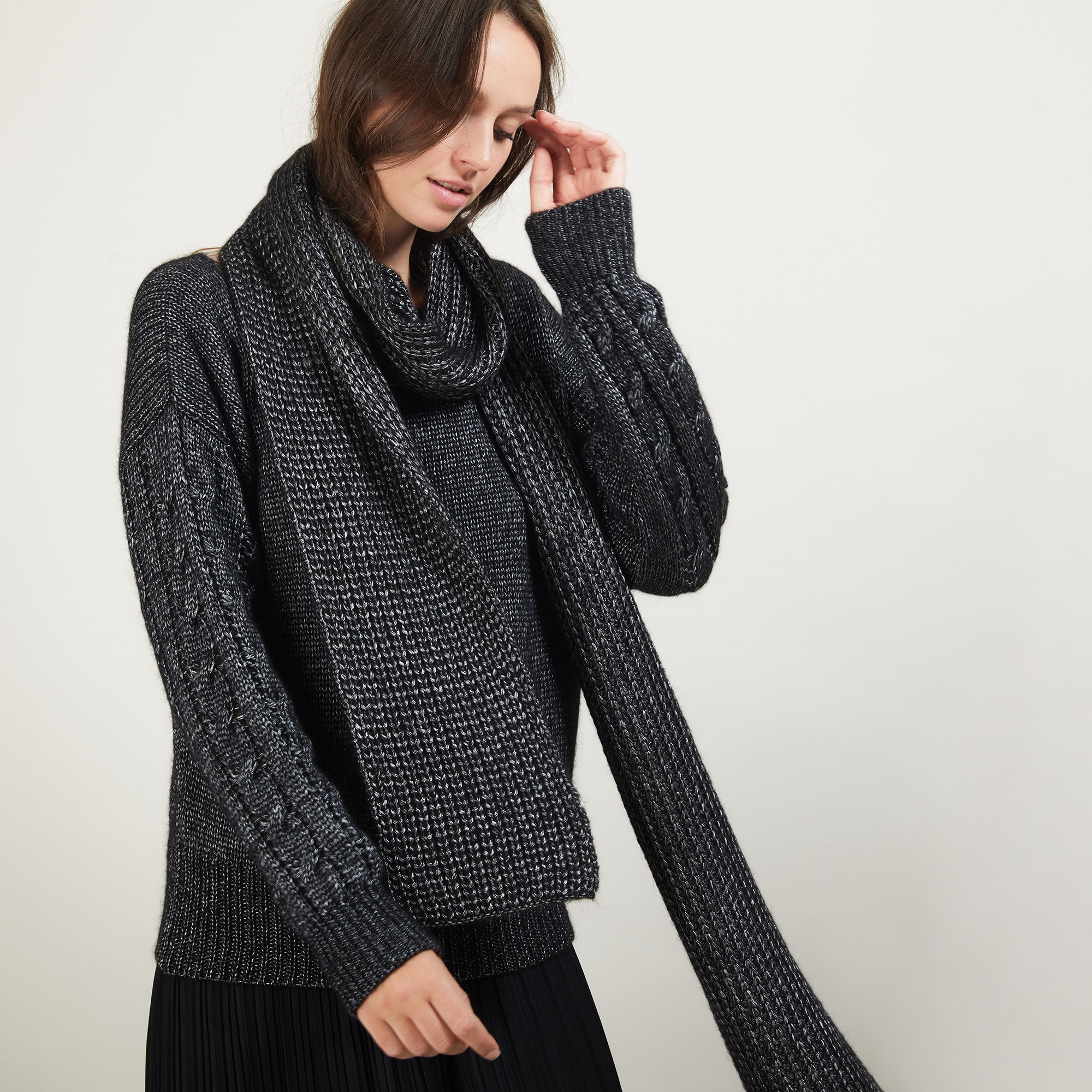 Echarpe en viscose et baby alpaga - Genu 7010 noir - 01 Noir