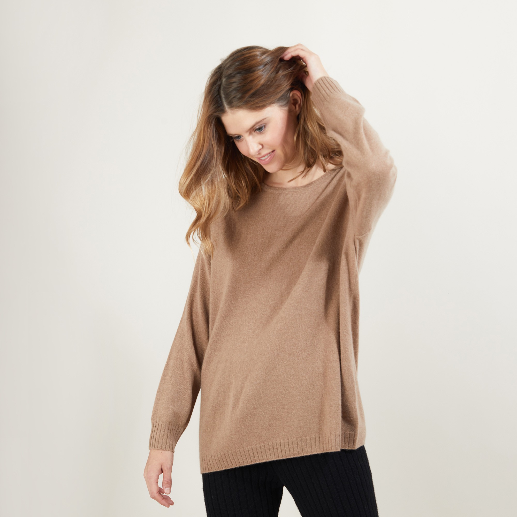 Pull boutonné au dos en cachemire - Bahia 7010 noir - 01 Noir