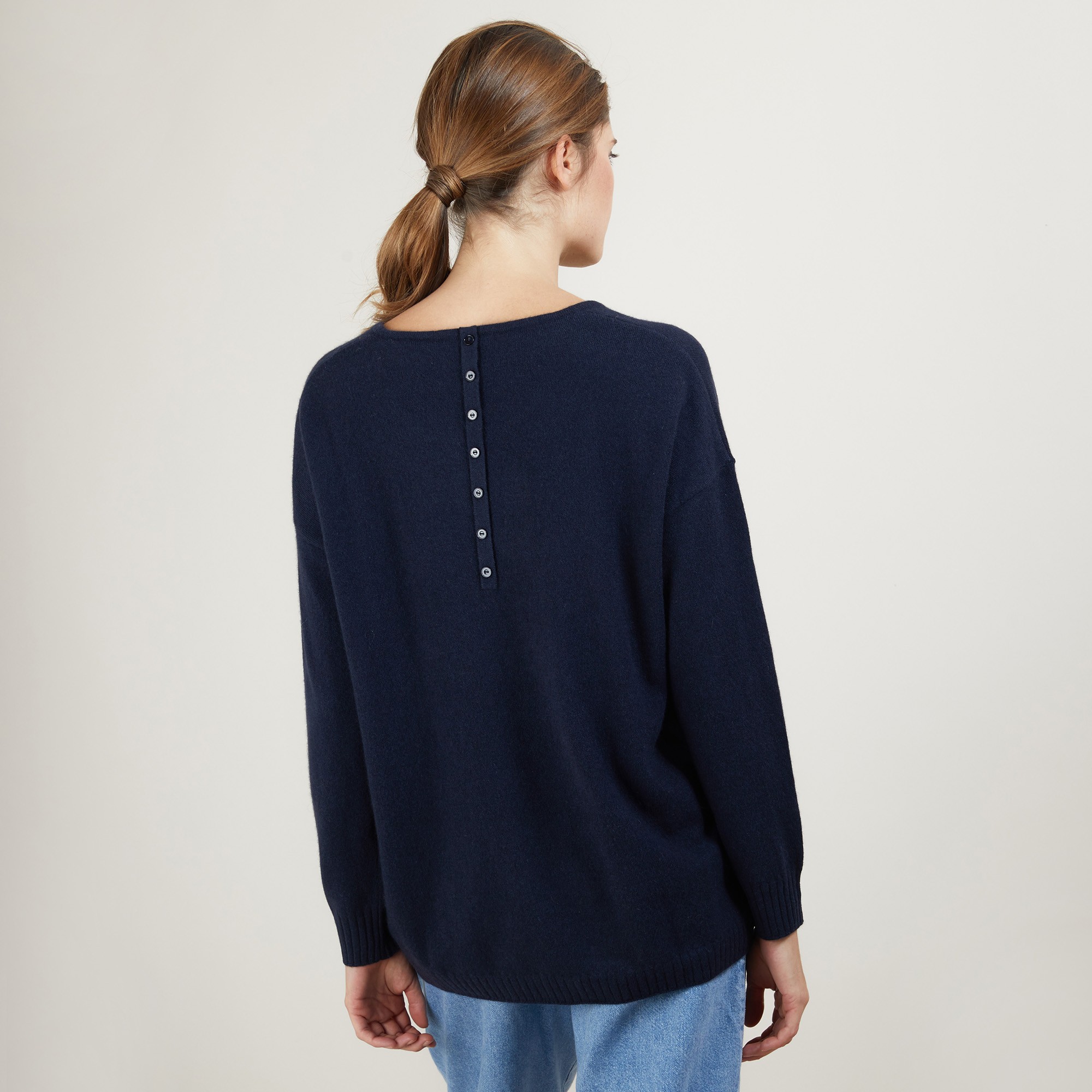 Pull boutonné au dos en cachemire - Bahia 7010 noir - 01 Noir
