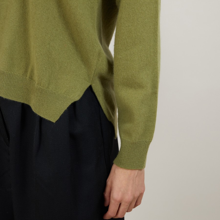 Suéter de cashmere com decote em V e fendas - Barnabe