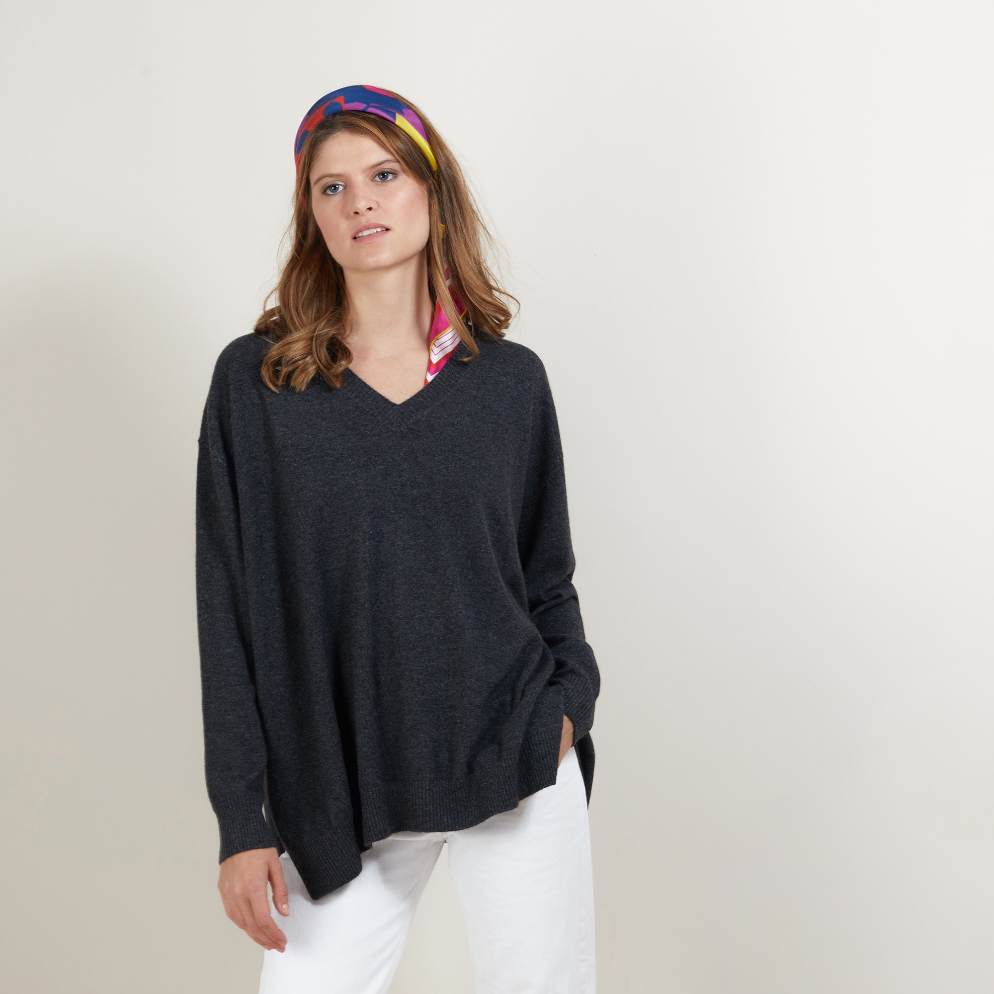 Pull en cachemire col V avec fentes - Brendao 7011 ombre - 10 Gris foncé