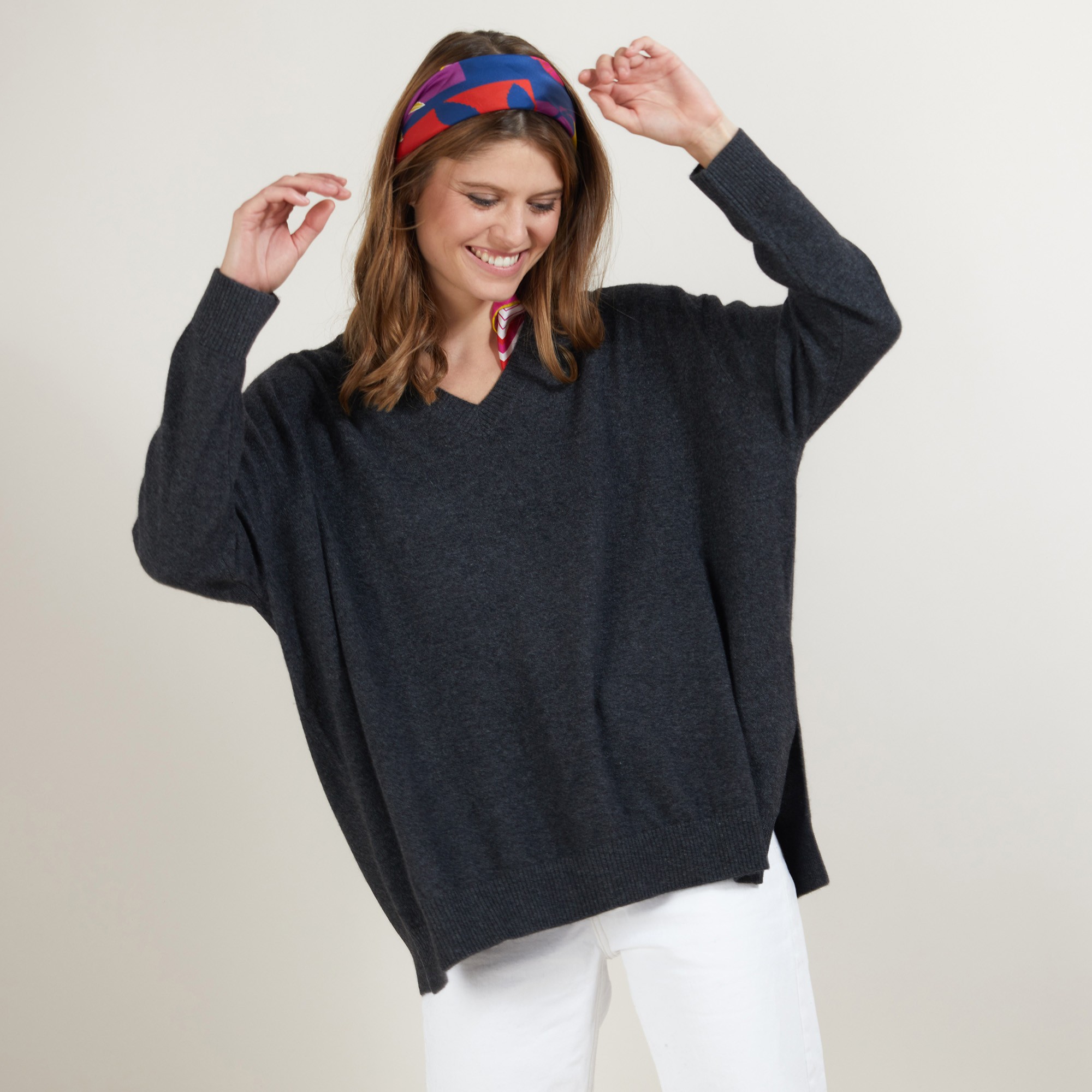 Pull en cachemire col V avec fentes - Brendao 7011 ombre - 10 Gris foncé