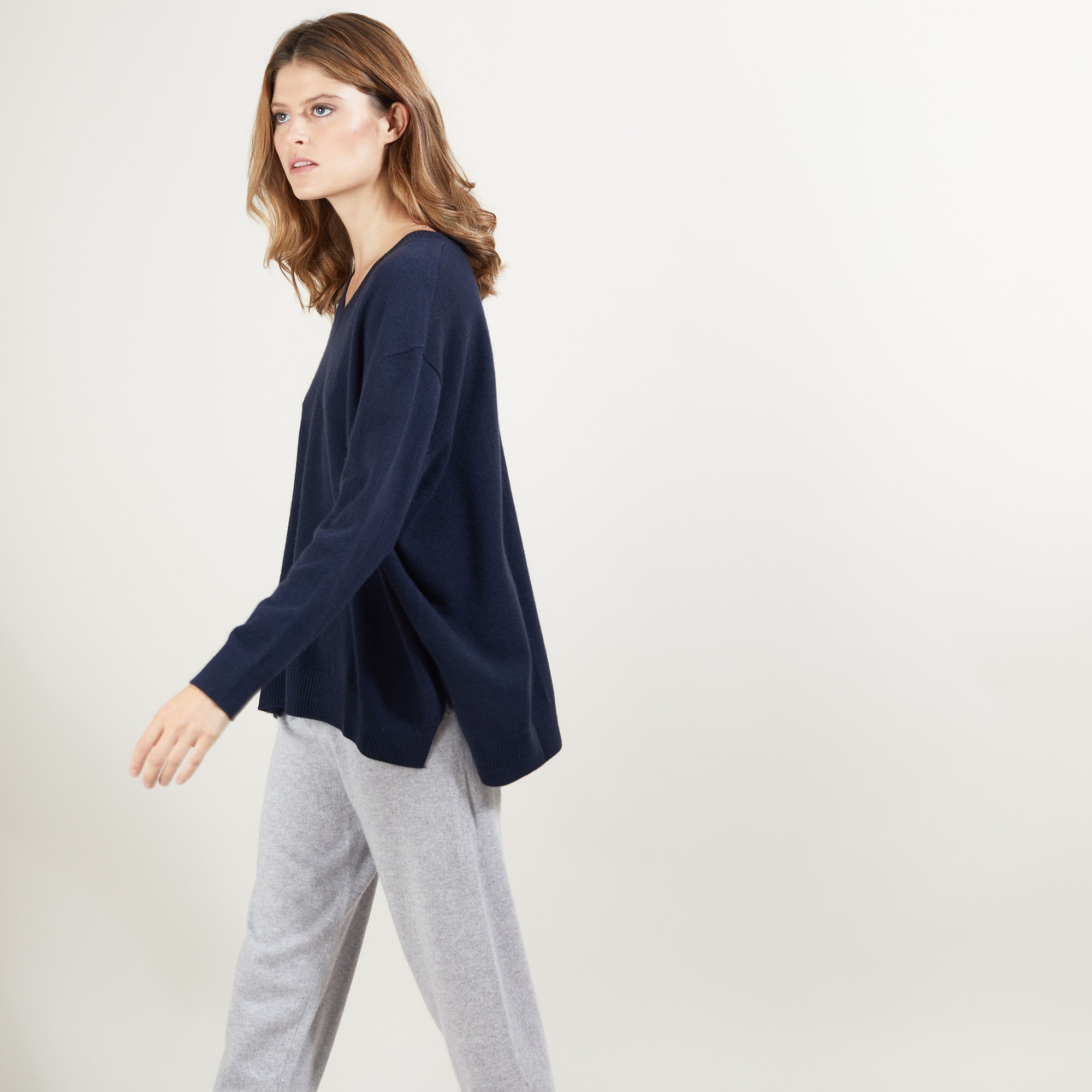 Pull en cachemire col V avec fentes - Brendao 7011 ombre - 10 Gris foncé