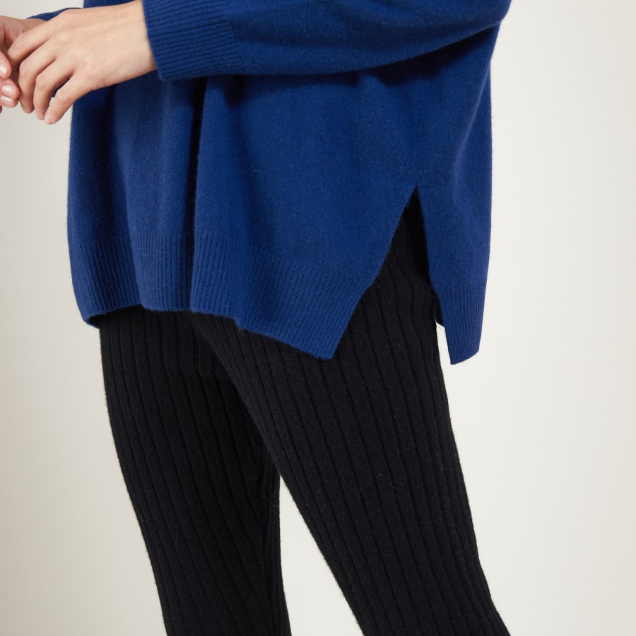 Suéter de cashmere com decote em V e fendas Brendao