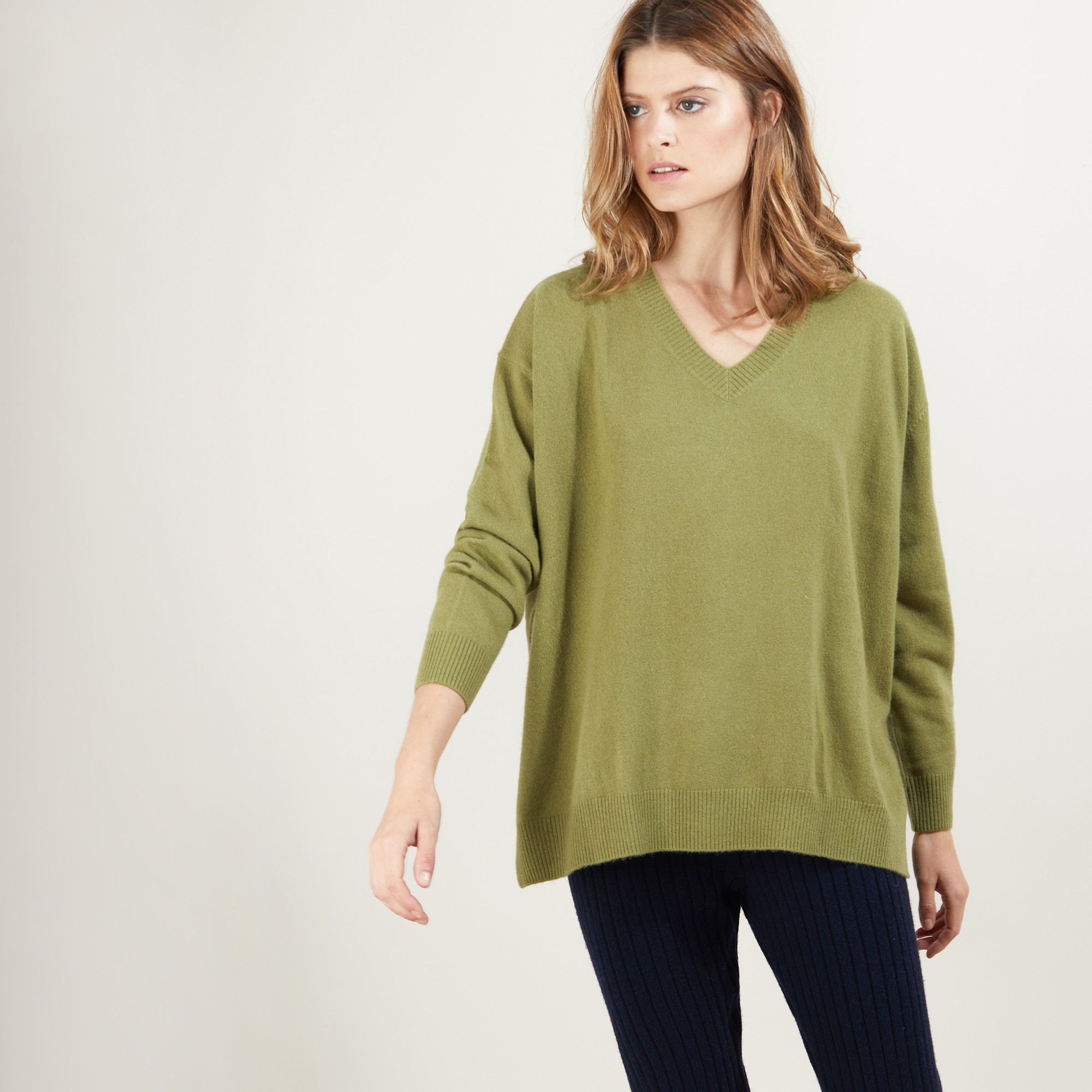 Pull en cachemire col V avec fentes - Brendao 7011 ombre - 10 Gris foncé
