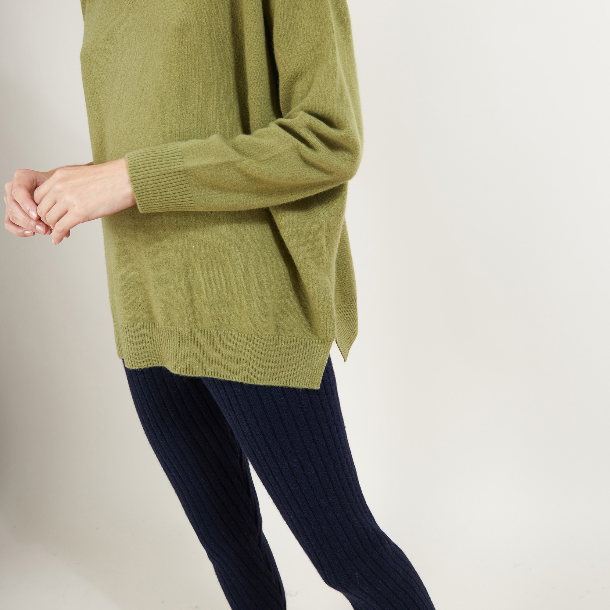 Pull en cachemire col V avec fentes - Brendao 7011 ombre - 10 Gris foncé