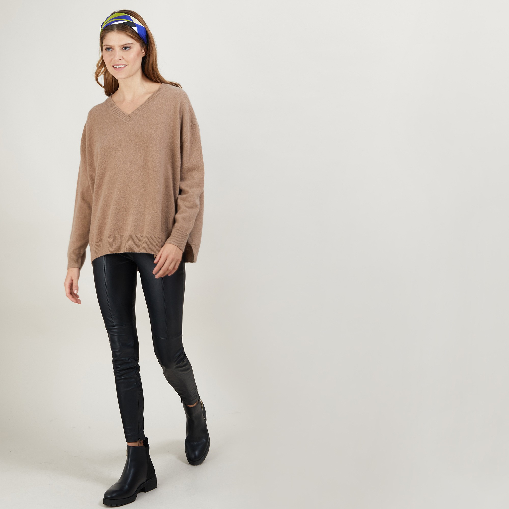 Pull en cachemire col V avec fentes - Brendao 7011 ombre - 10 Gris foncé