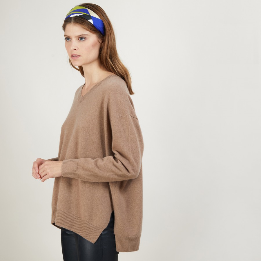 Suéter de cashmere com decote em V e fendas Brendao