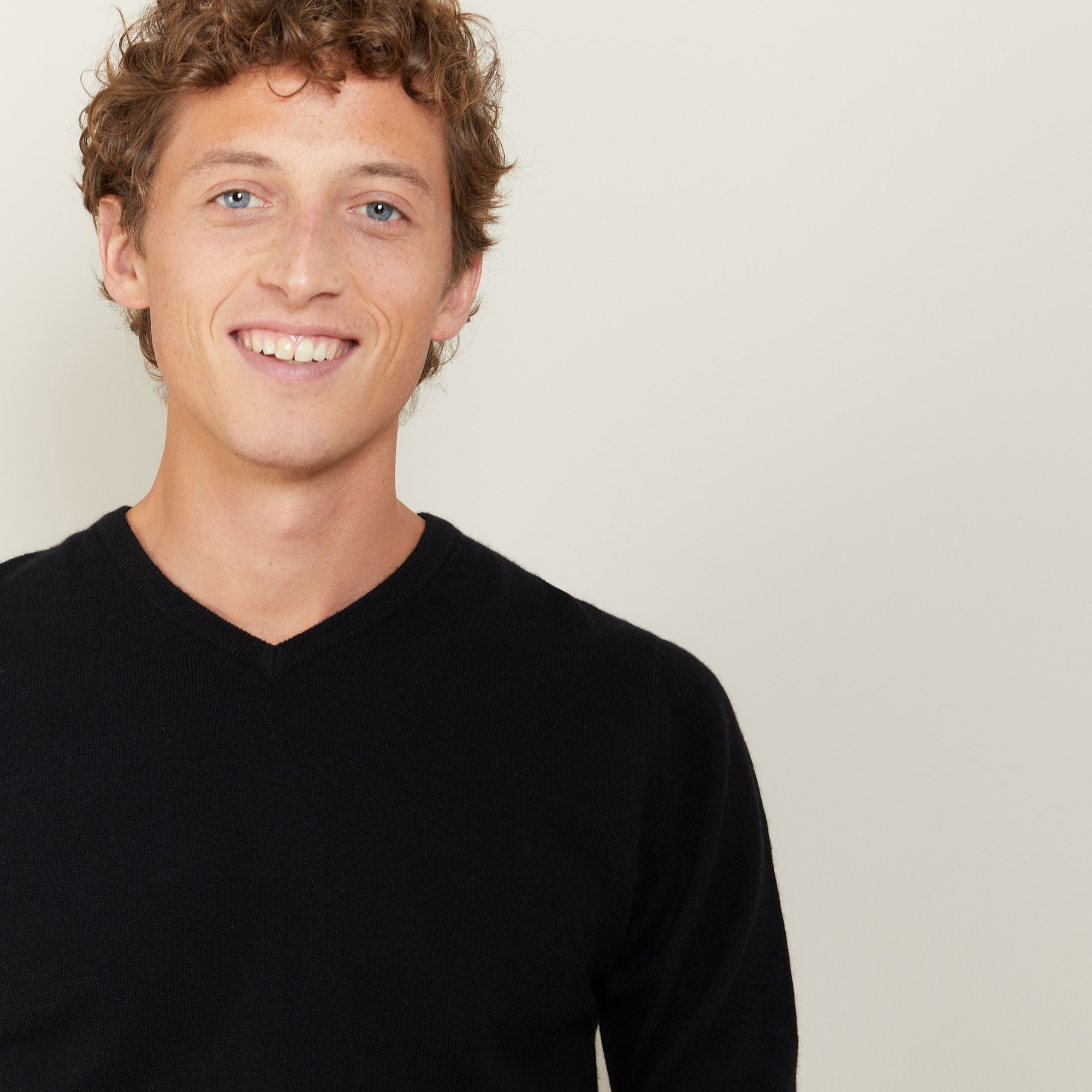 Pull col V en cachemire - Benjamin 7010 noir - 01 Noir