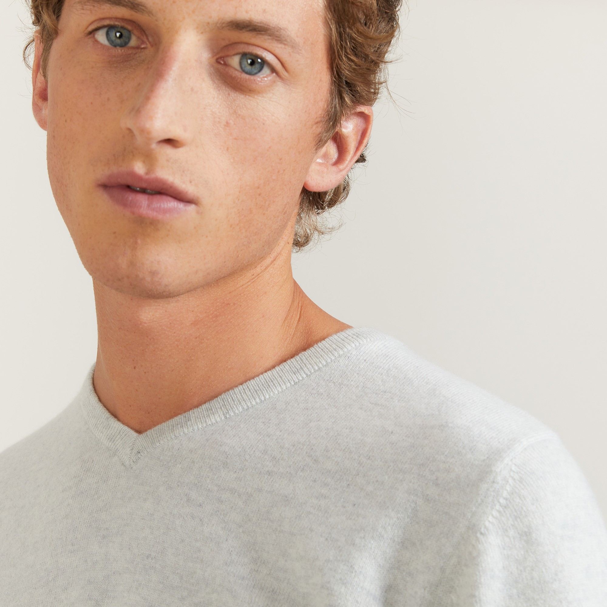 Pull col V en cachemire - Benjamin 7010 noir - 01 Noir