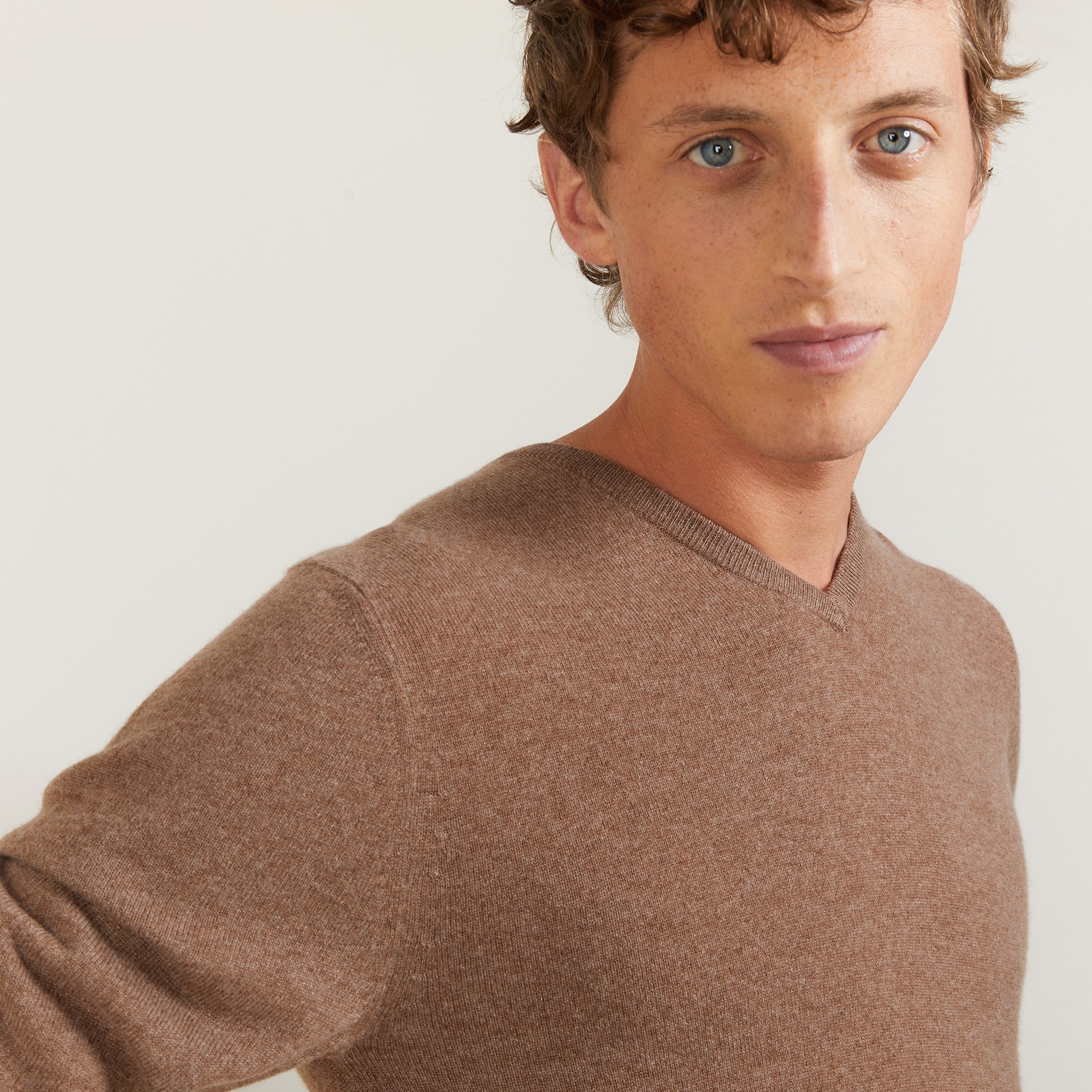 Pull col V en cachemire - Benjamin 7010 noir - 01 Noir
