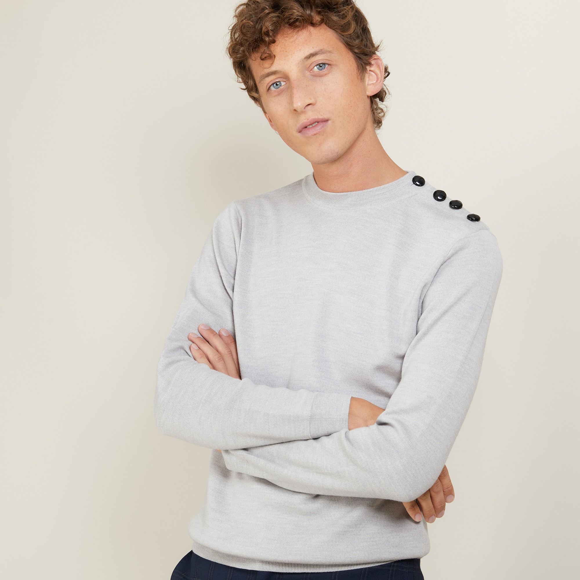 Pull en laine avec boutons - Legende