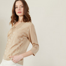 Polo à motif col noué en Fil Lumière - Amara 4885 speculos - 13 Beige moyen