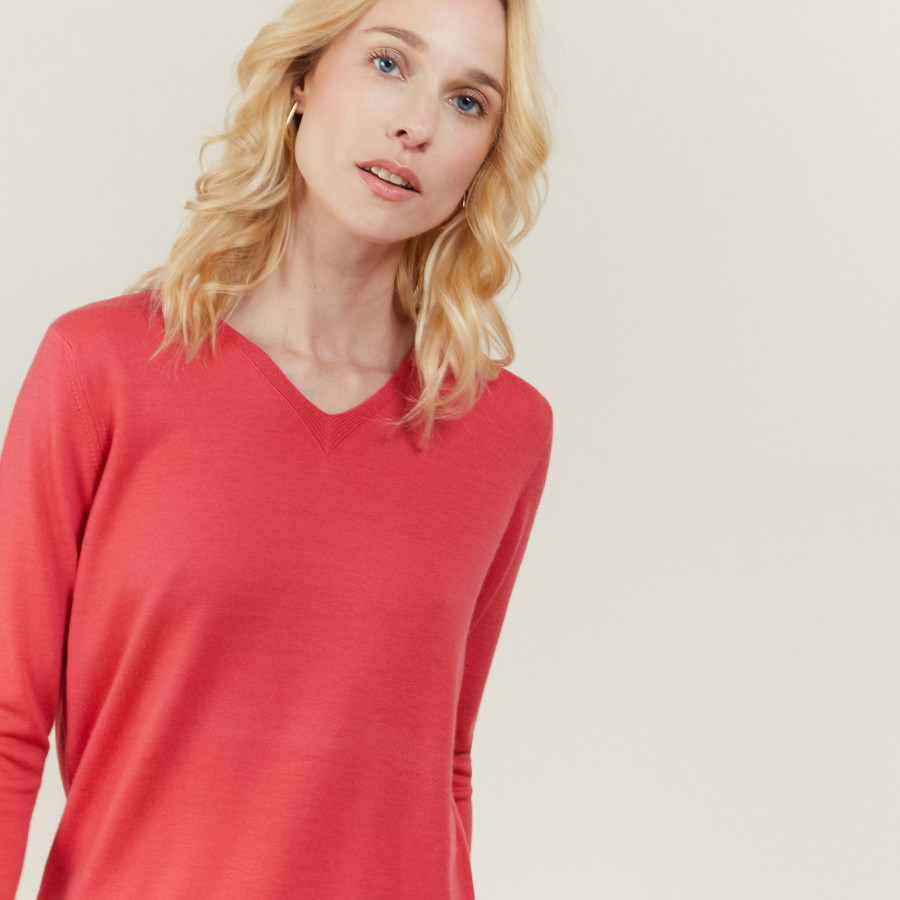 V-neck pullover made of wool Cité 