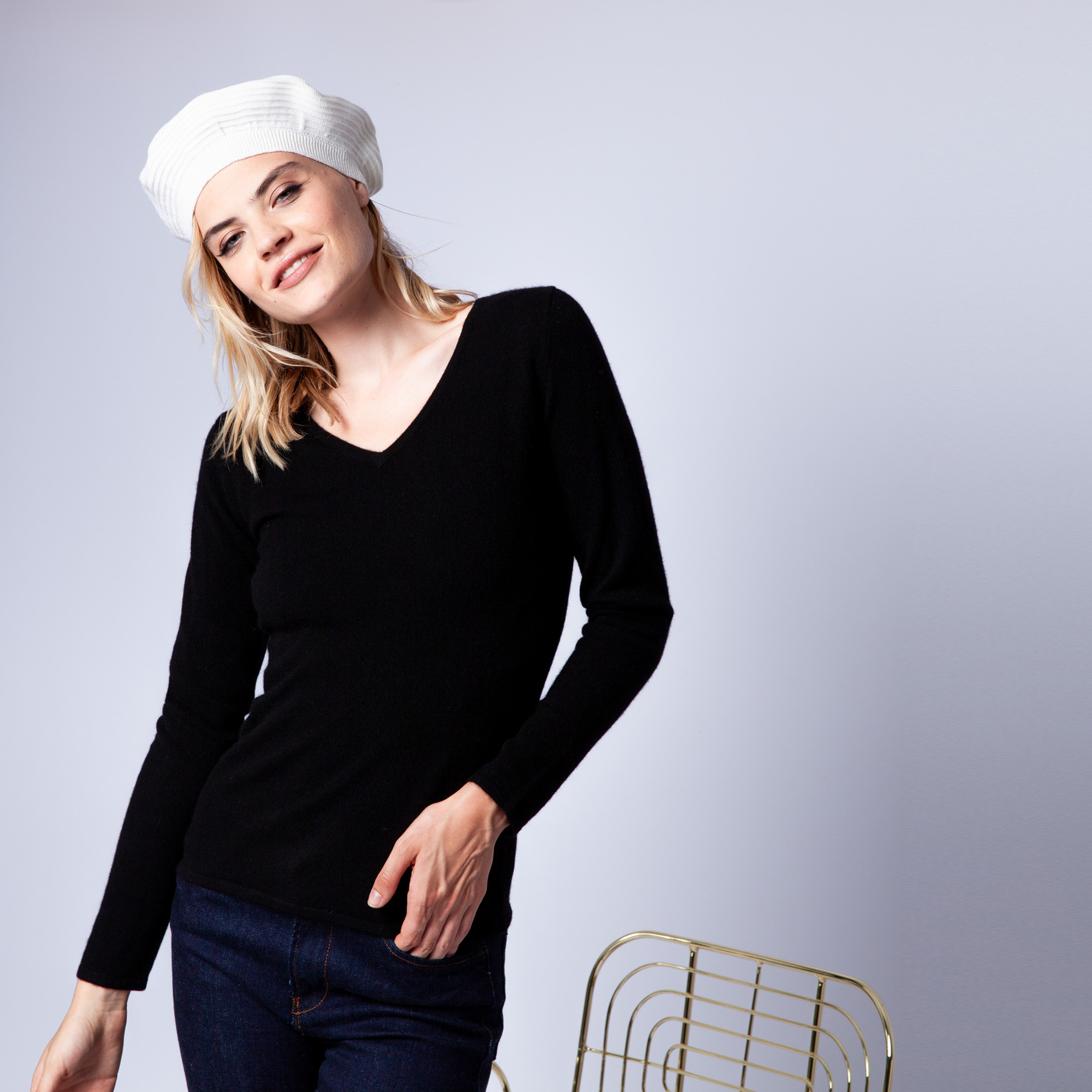 V collar cashmere jumper - Eniva