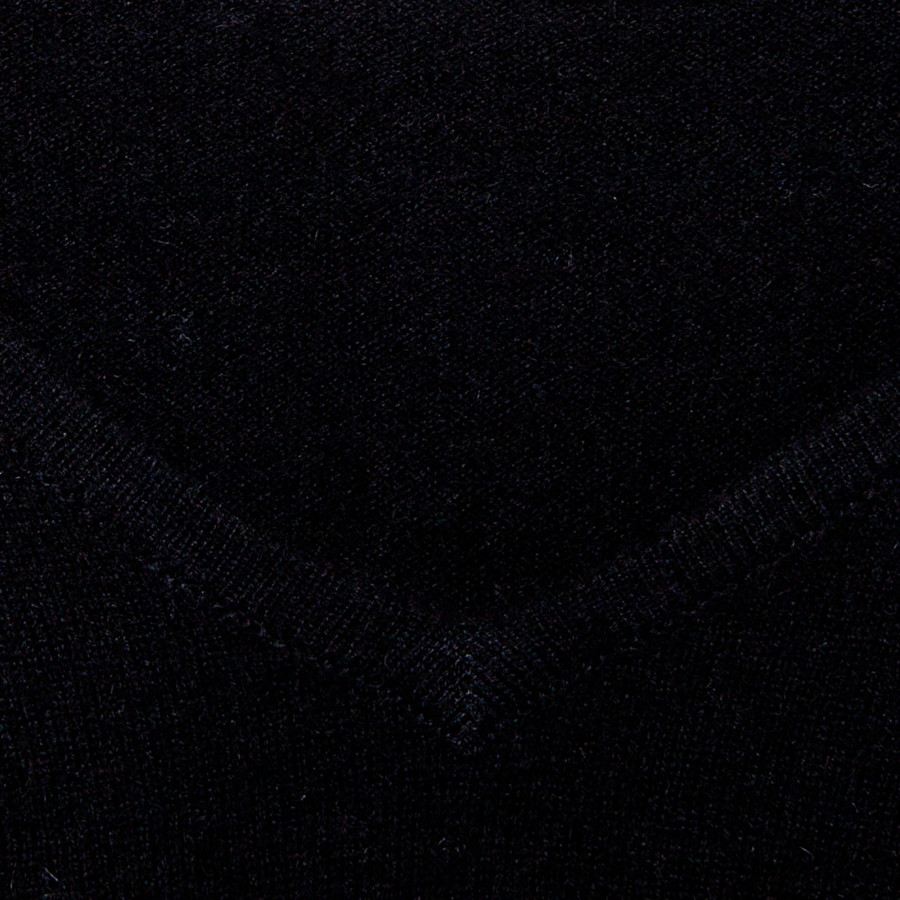 Pull col V en cachemire intemporel - Eniva