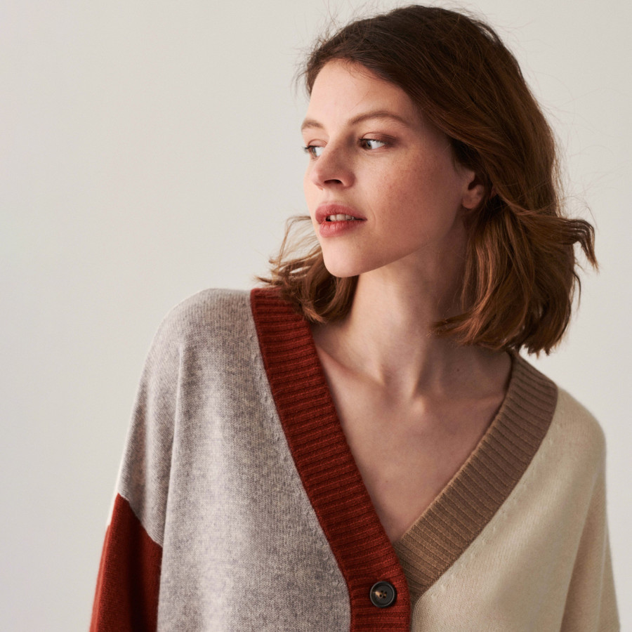 Cardigan longo de cashmere com botões - Delia