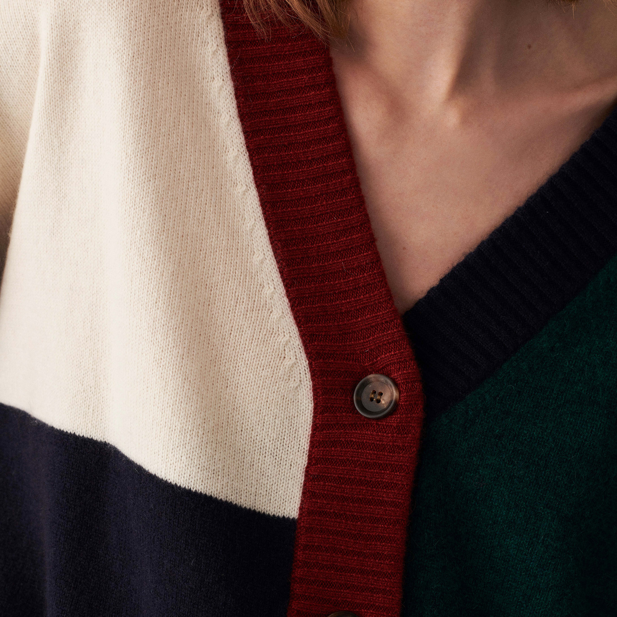 Long cardigan boutonné en cachemire - Delia 7520 MARINE MULTI