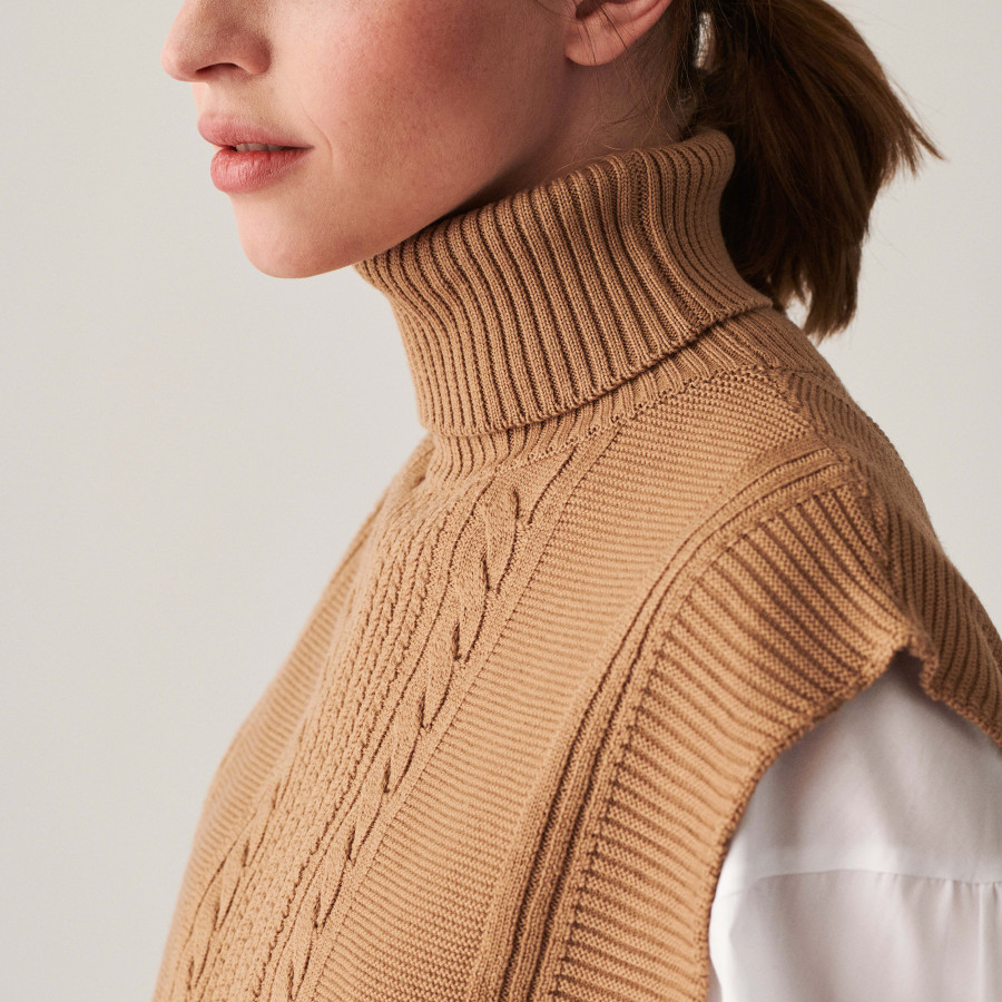 Sleeveless turtleneck sweater in merino wool - Claudia