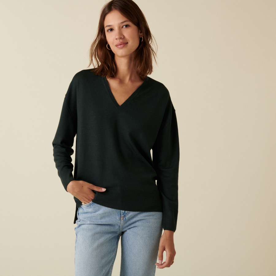 Pull col V à fentes en laine mérinos - Aurora