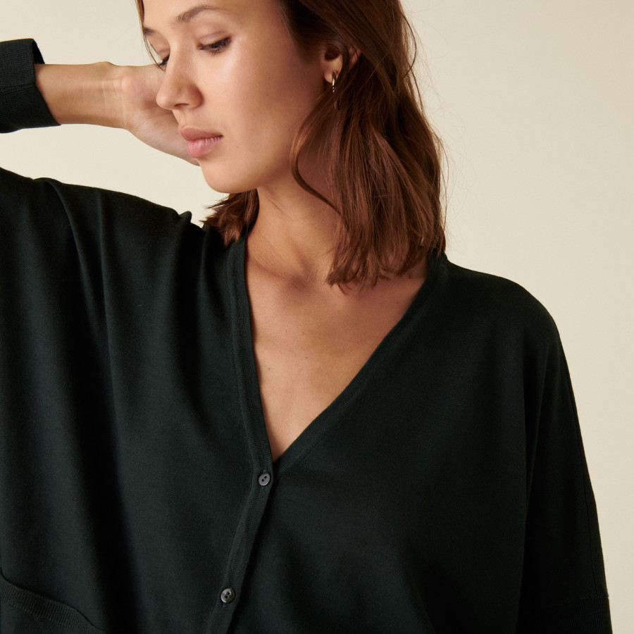 Cardigan de lã merino Ava com botões e bolsos - Ava