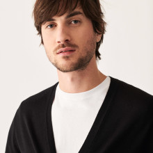 Gilet boutonné avec logo en laine mérinos - Etienne 7410 Noir - 01 Noir