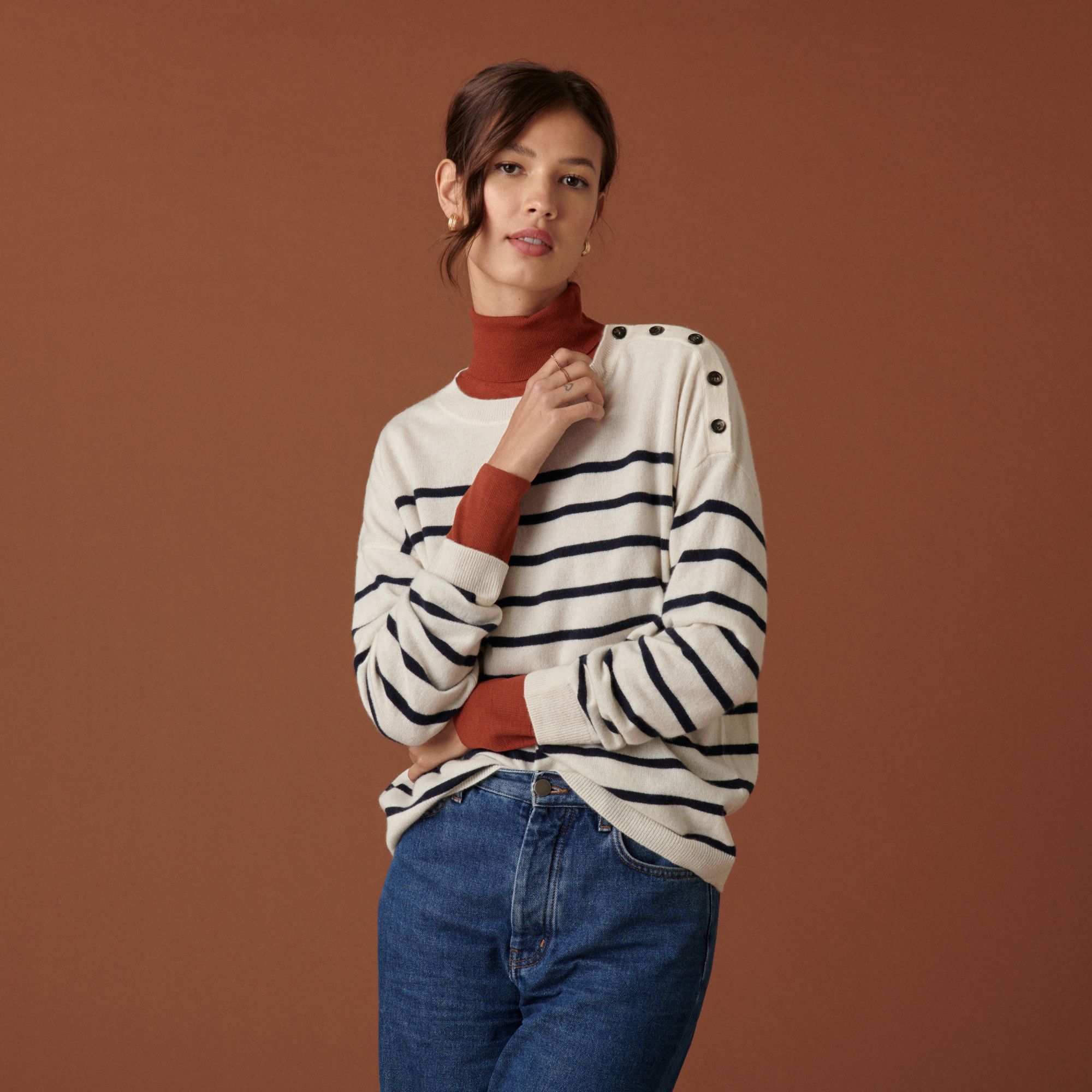 Pull boutonné à col rond bicolore en cachemire - Dalton 7517 ecru/marine - 82 Ecru