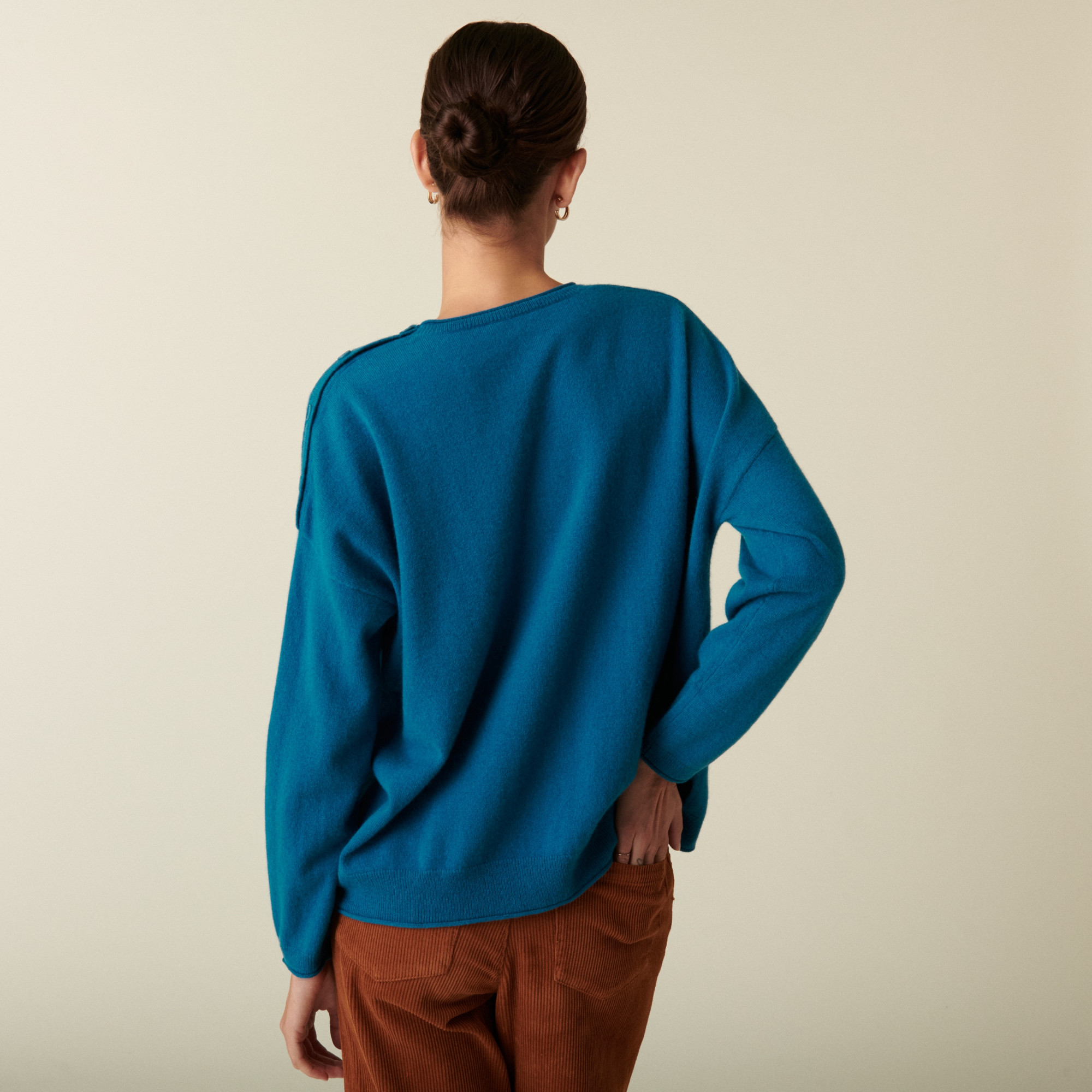 Pull ample boutonné à col rond en cachemire - Acene 7443 paon - 06 Bleu moyen