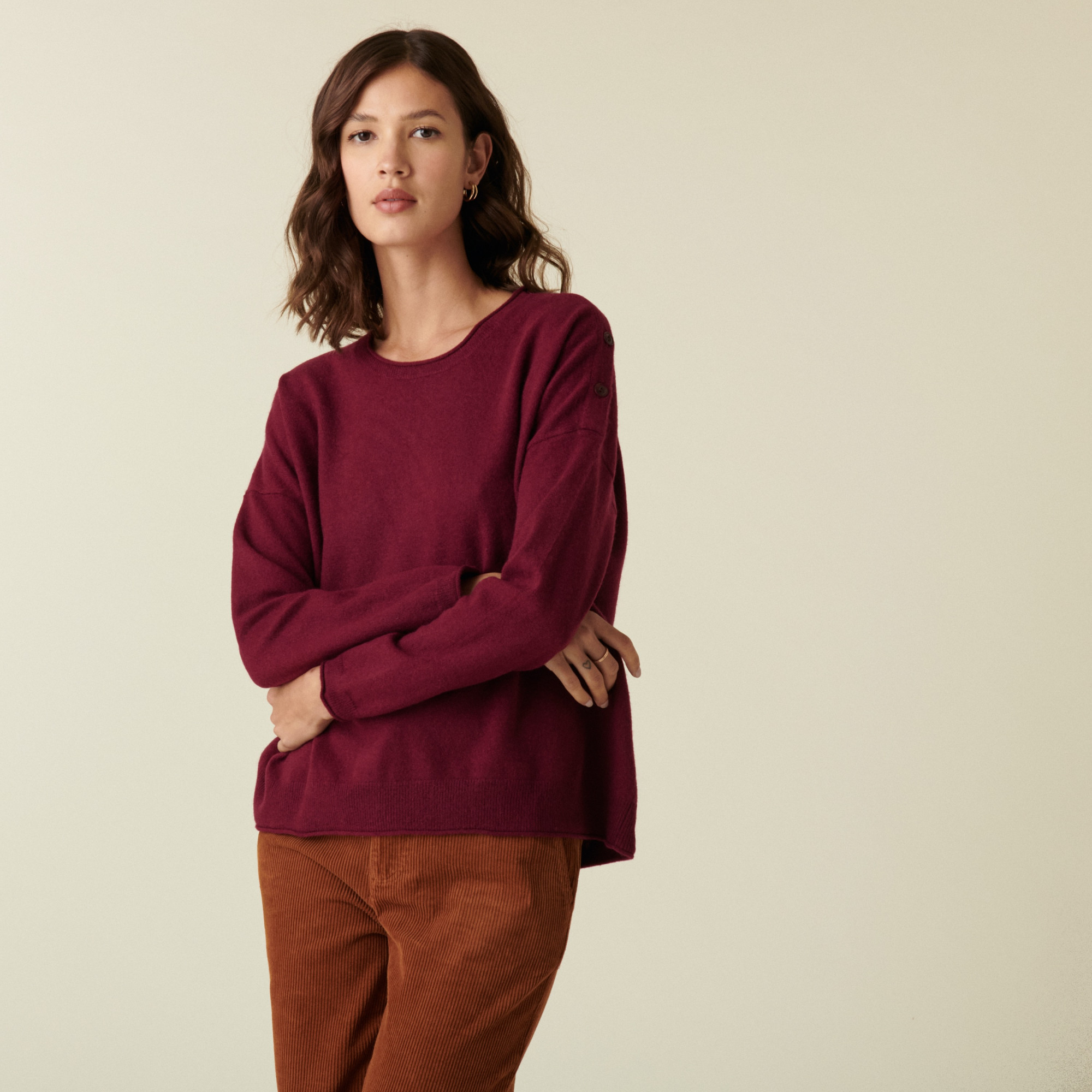 Pull ample boutonné à col rond en cachemire - Acene 7482 griotte - 51 Bordeaux
