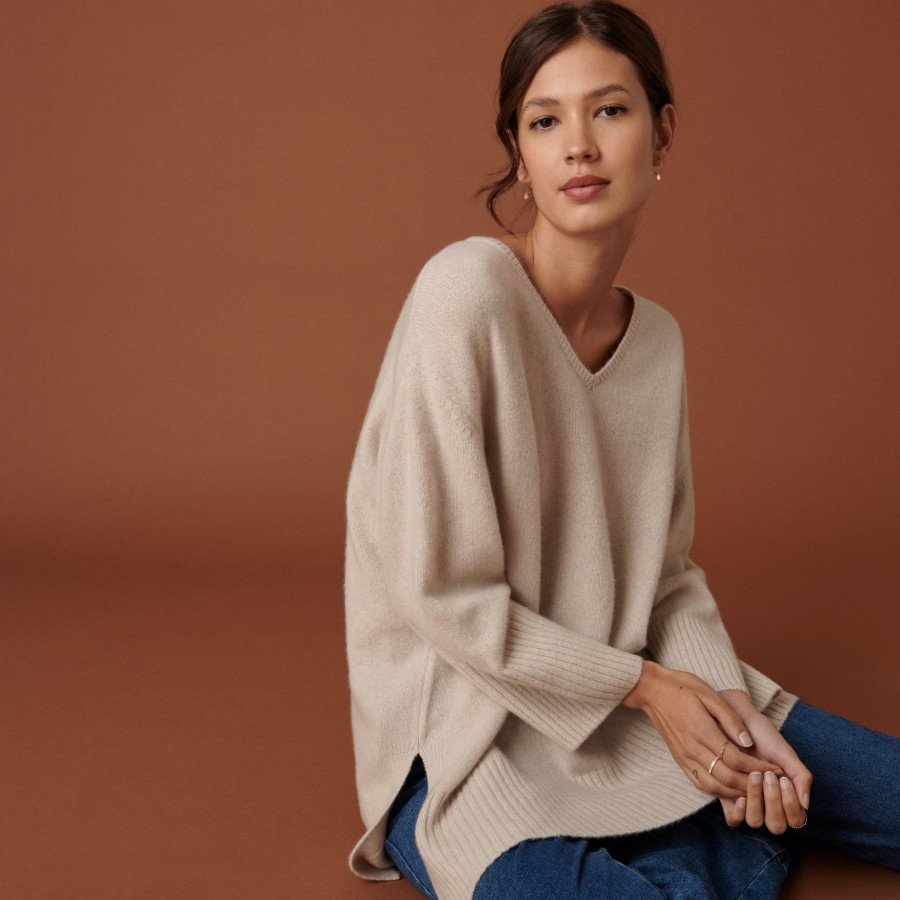 Loose sweater with slits in a cashmere blend - Darius