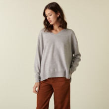 Pull col V en cachemire à fentes et bords côtes - Alienor 7412 gris clair - 11 Gris clair