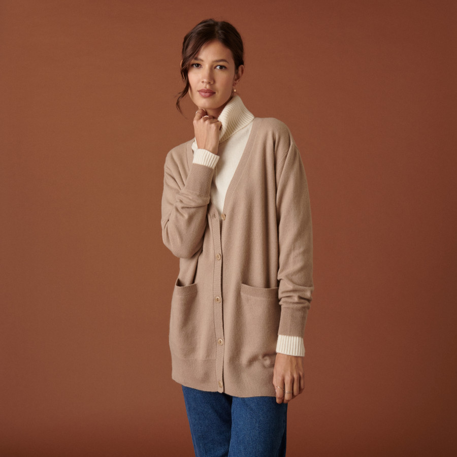 Cardigan longo de cashmere com decote em V, fendas e bolsos - Aden