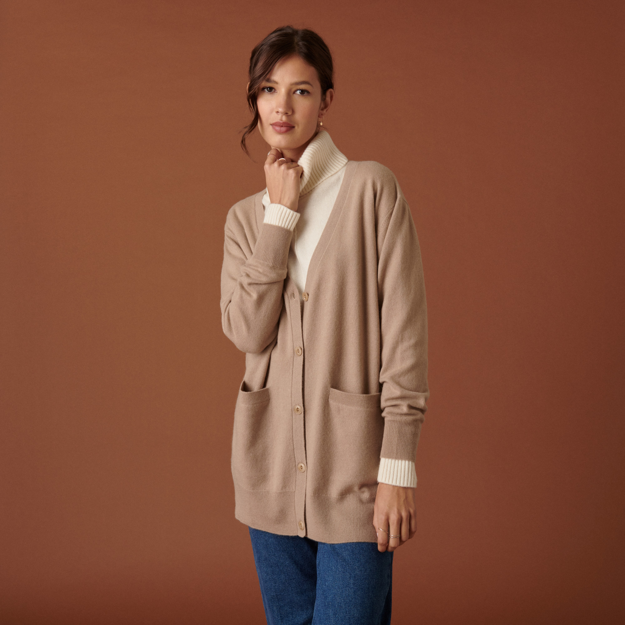 Long V-neck cashmere cardigan with slits and pockets - Aden