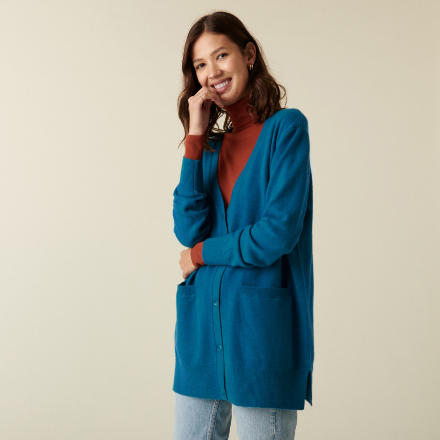 Cardigan longo de cashmere com decote em V, fendas e bolsos - Aden