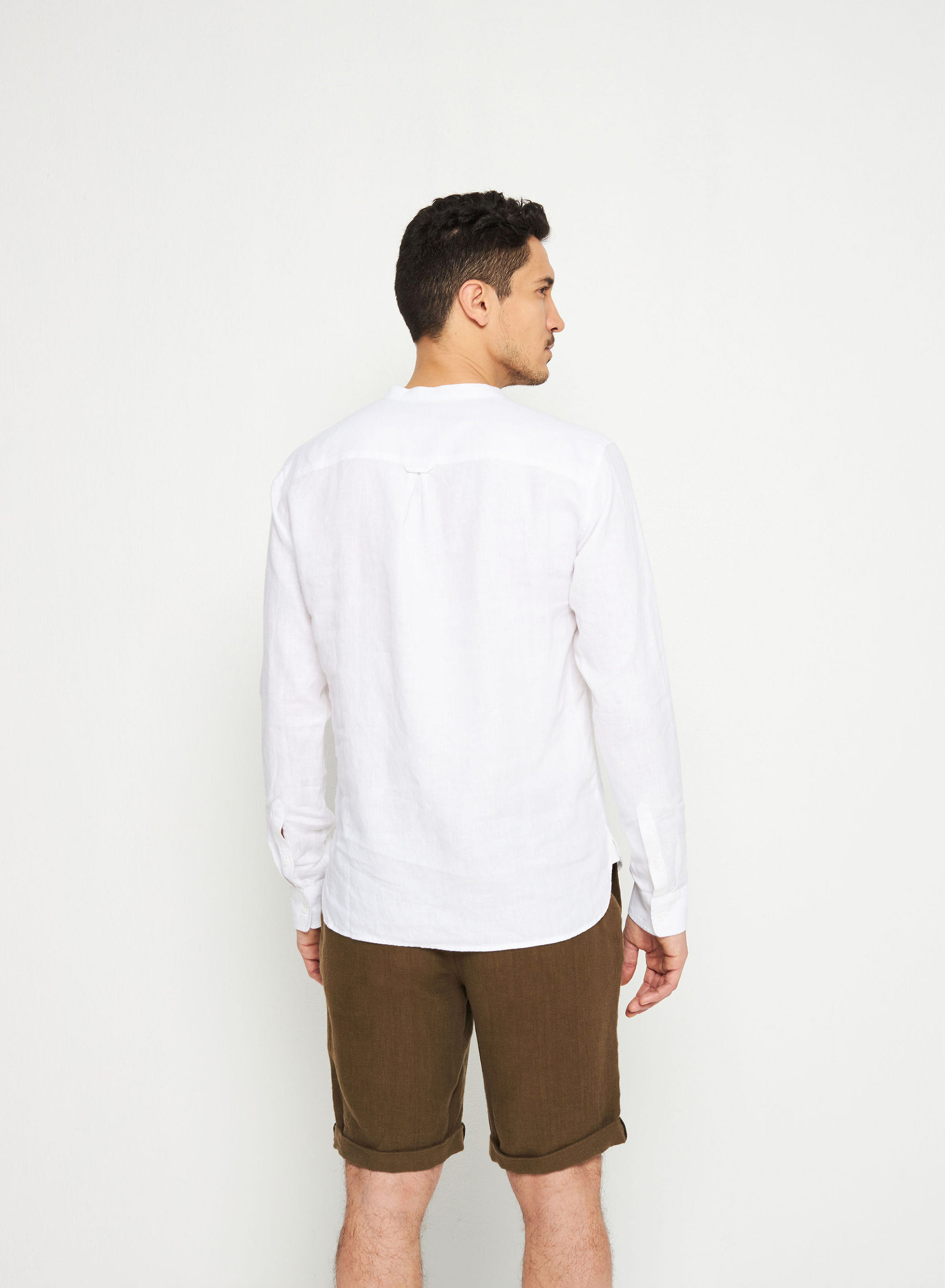 Linen shirt with tunisian collar - Romeo